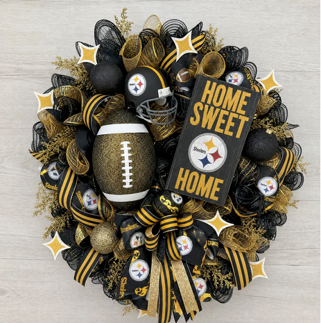 JordanWreaths™ - Handmade NFL Wreaths (PRE-ORDER)